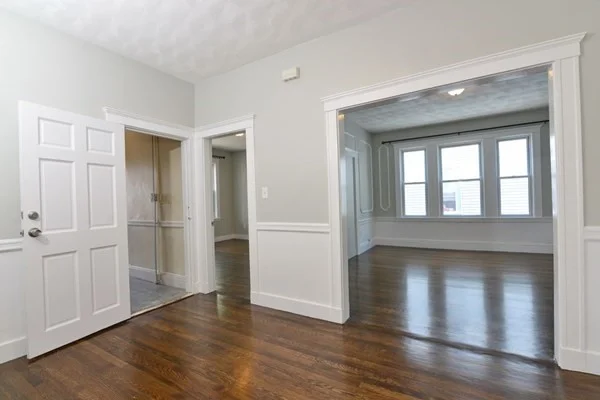 4 bed, 1 bath apartment for rent at 20 Tremlett St Unit 2, Dorchester — photo 3 of 22