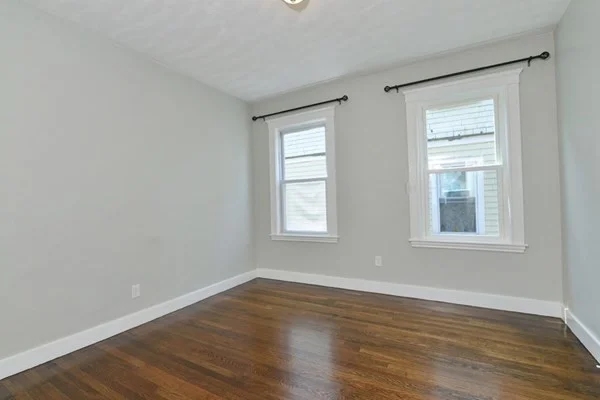 4 bed, 1 bath apartment for rent at 20 Tremlett St Unit 2, Dorchester — photo 2 of 22