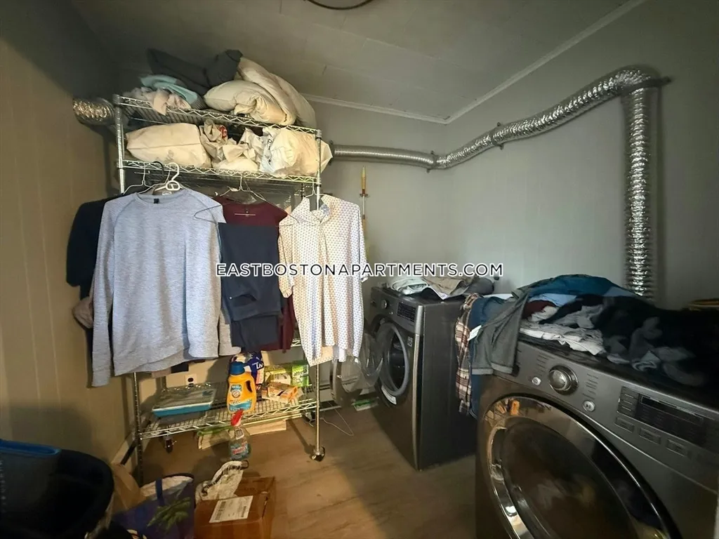 1 bed, 1 bath apartment for rent at 20 Trenton St Unit 1, Eagle Hill — photo 7 of 7