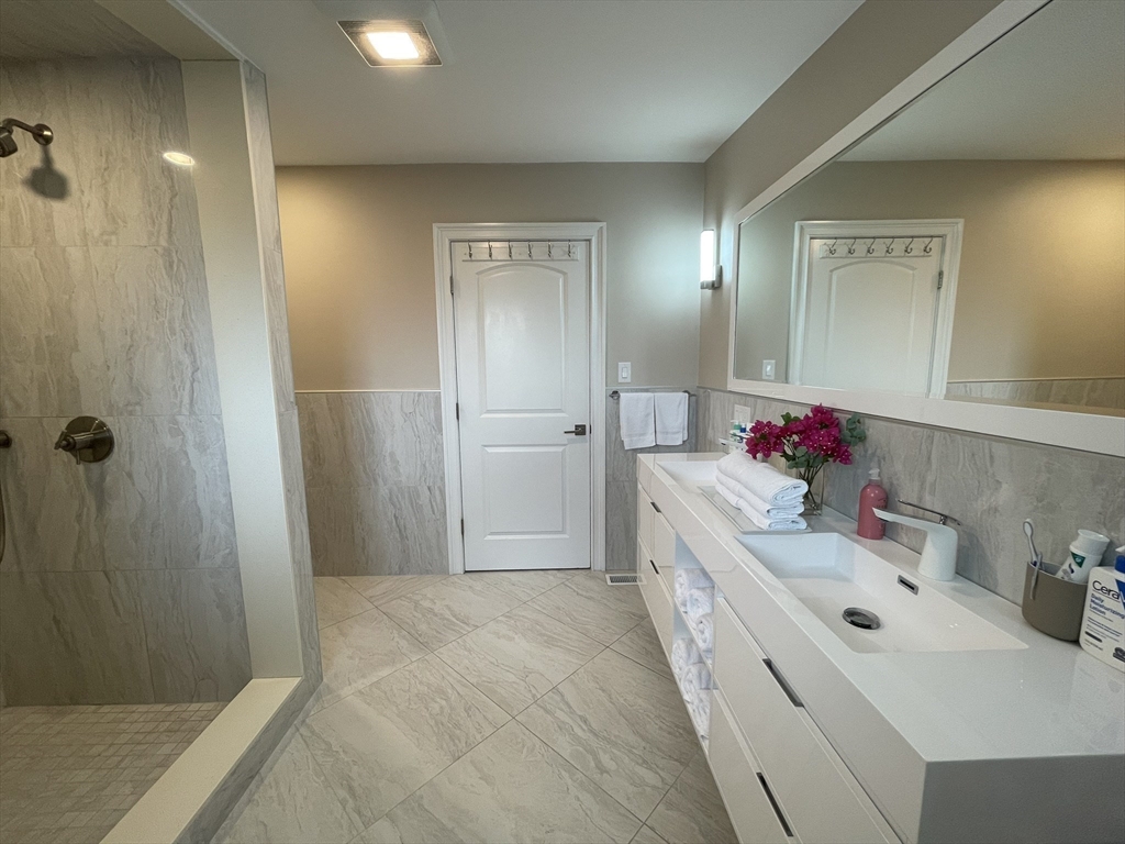 3 bed, 2 bath apartment for rent at 20 Trevalley Rd Unit 2, Revere — photo 11 of 27