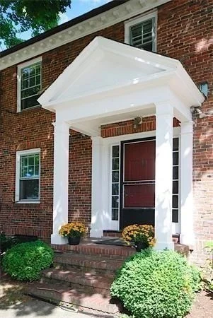 4 bed, 3 bath apartment for rent at 20 Trinity Ter, Newton Center — photo 14 of 15