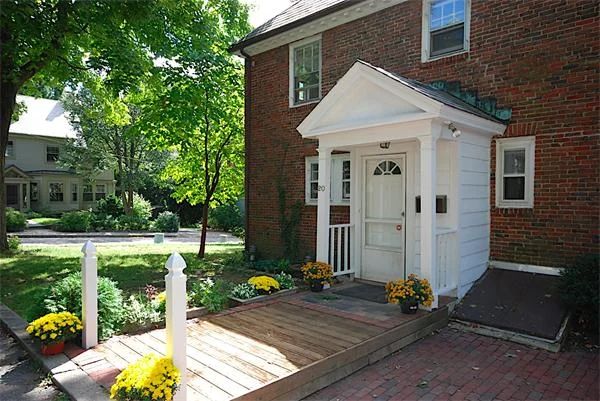 4 bed, 3 bath apartment for rent at 20 Trinity Ter, Newton Center — photo 2 of 15