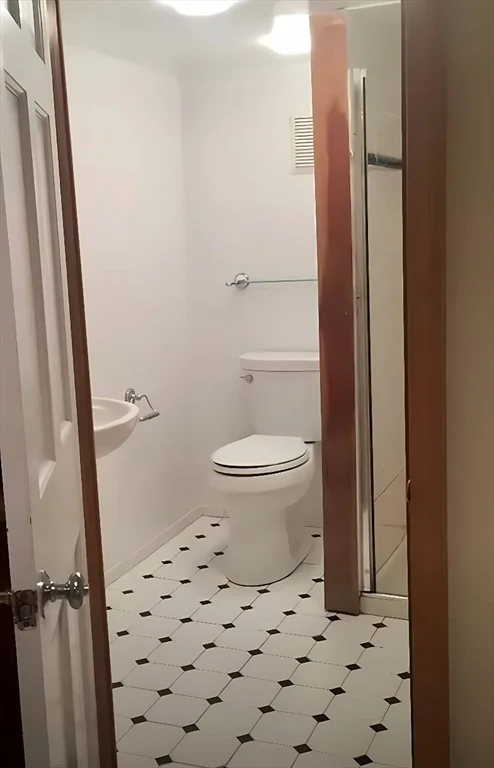 4 bed, 3 bath apartment for rent at 20 Trinity Ter, Newton Center — photo 11 of 15