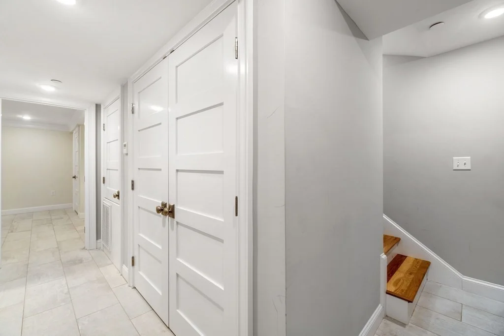 3 bed, 2 bath apartment for rent at 20 Tufts St Unit 20, Cambridgeport — photo 22 of 32