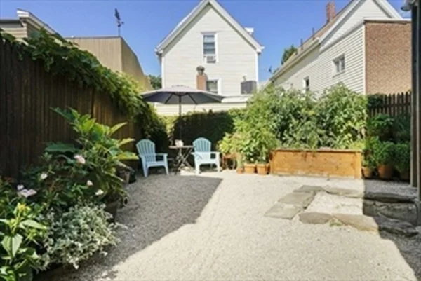 2 bed, 1 bath apartment for rent at 20 Village St Unit 2, Union Square — photo 9 of 12