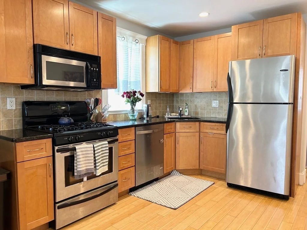 2 bed, 1 bath apartment for rent at 20 Village St Unit 2, Union Square — photo 1 of 12