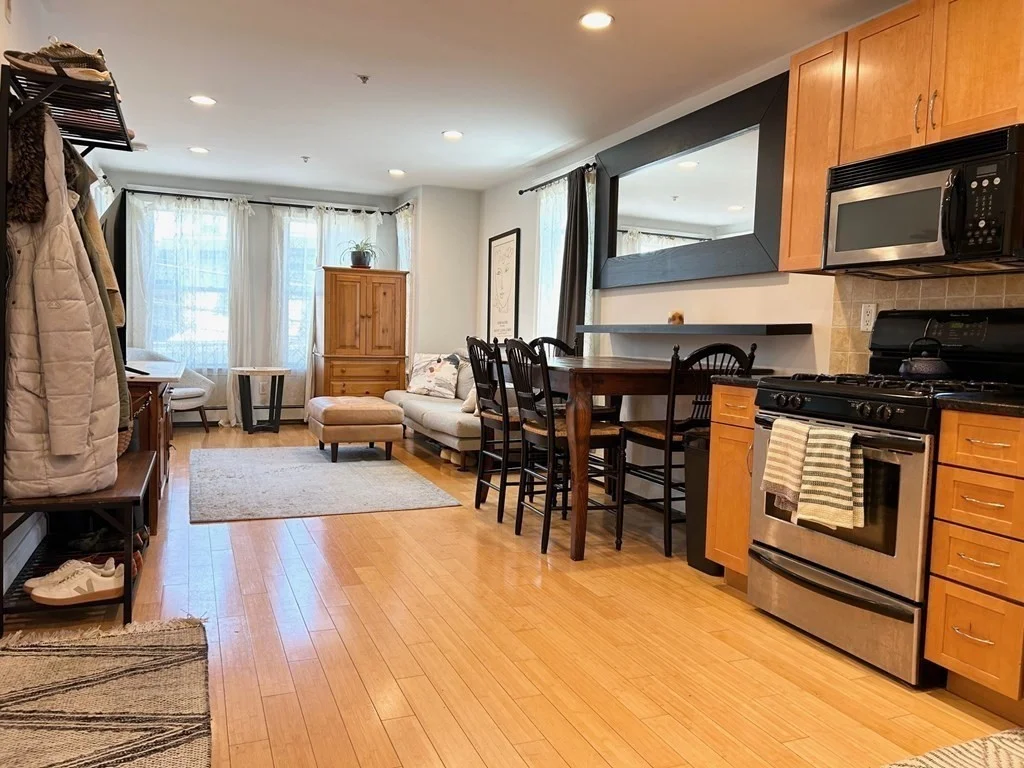 2 bed, 1 bath apartment for rent at 20 Village St Unit 2, Union Square — photo 3 of 12