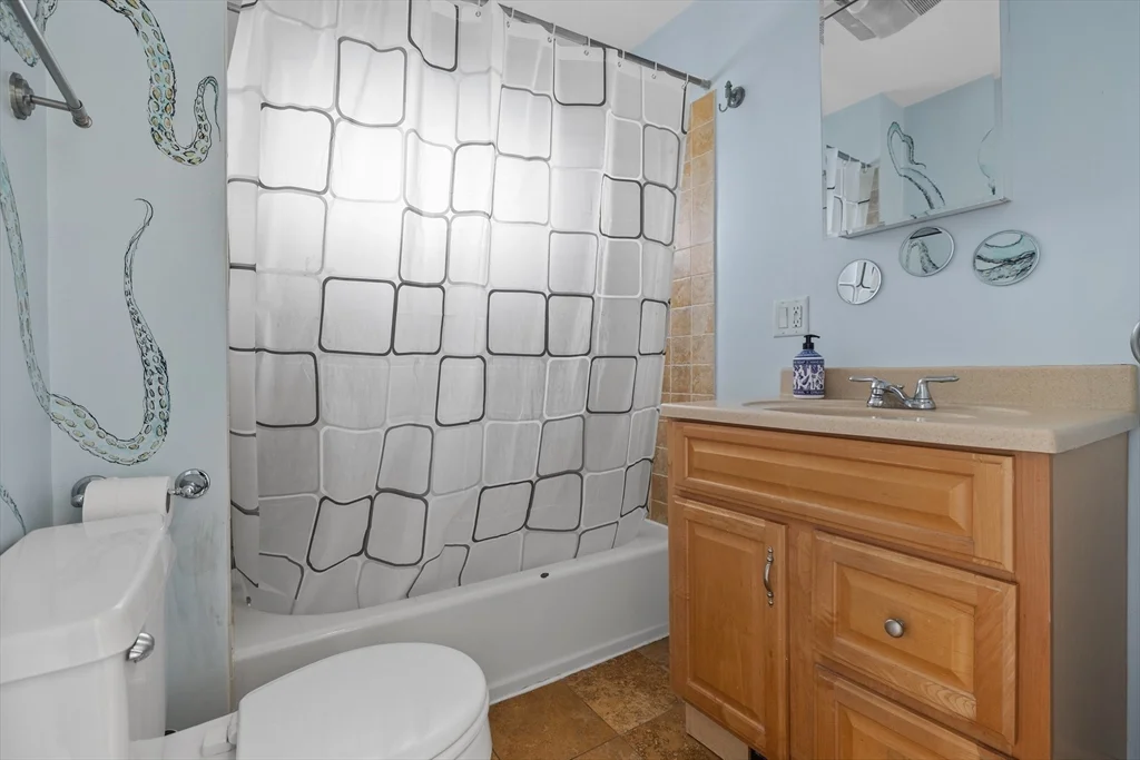 2 bed, 1 bath apartment for rent at 20 Village St Unit 3, Union Square — photo 10 of 14