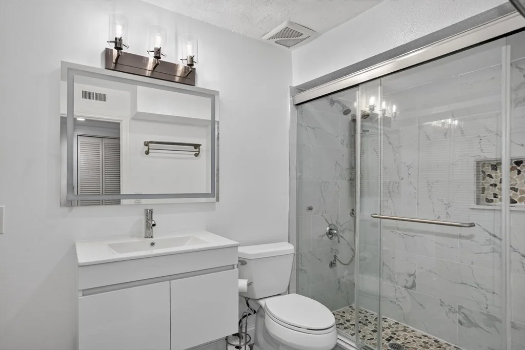 2 bed, 2 bath apartment for rent at 20 Walden Dr Unit 15, Natick — photo 13 of 23