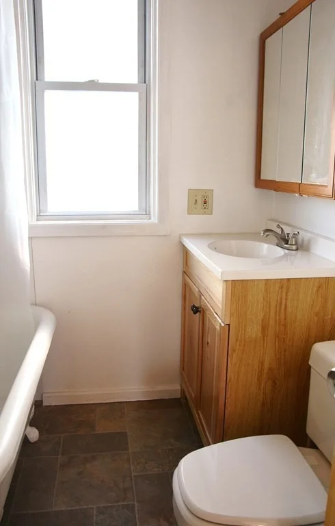 3 bed, 1 bath apartment for rent at 20 Walden Unit 1, Cambridge — photo 9 of 10