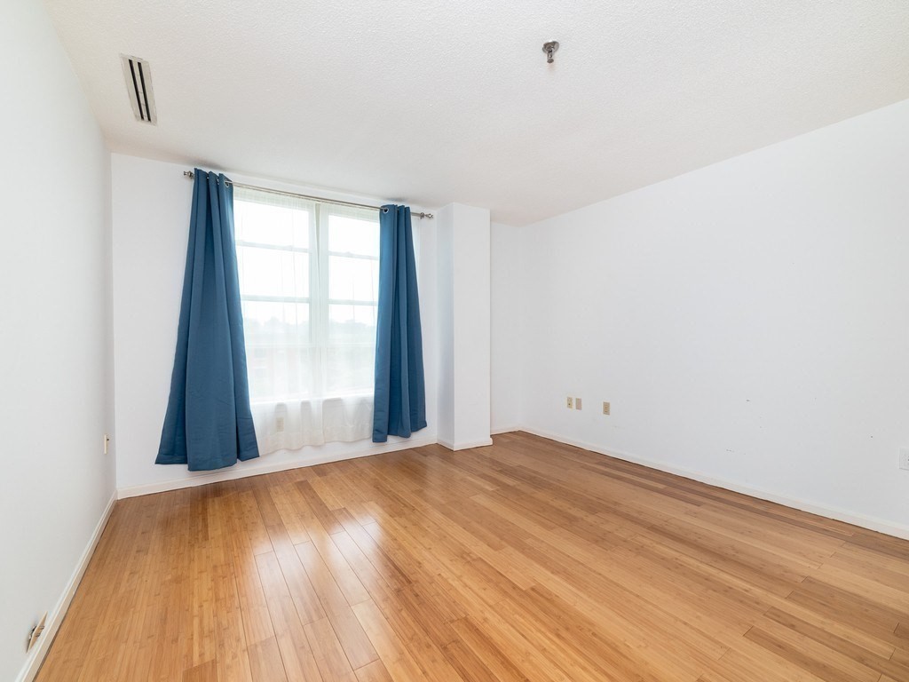 1 bed, 1 bath apartment for rent at 20 Webster St Unit 410, Coolidge Corner — photo 2 of 11