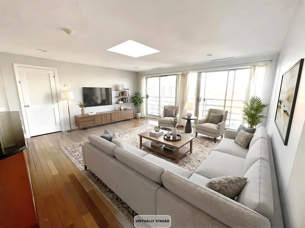 2 bed, 2 bath apartment for rent at 20 Webster St Unit 702, Coolidge Corner — photo 4 of 40