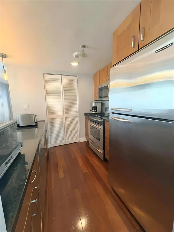 2 bed, 2 bath apartment for rent at 20 Webster St Unit 702, Coolidge Corner — photo 9 of 40
