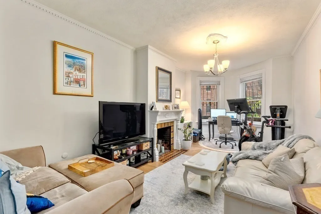 1 bed, 1 bath apartment for rent at 20 Wellington St Unit 2, South End