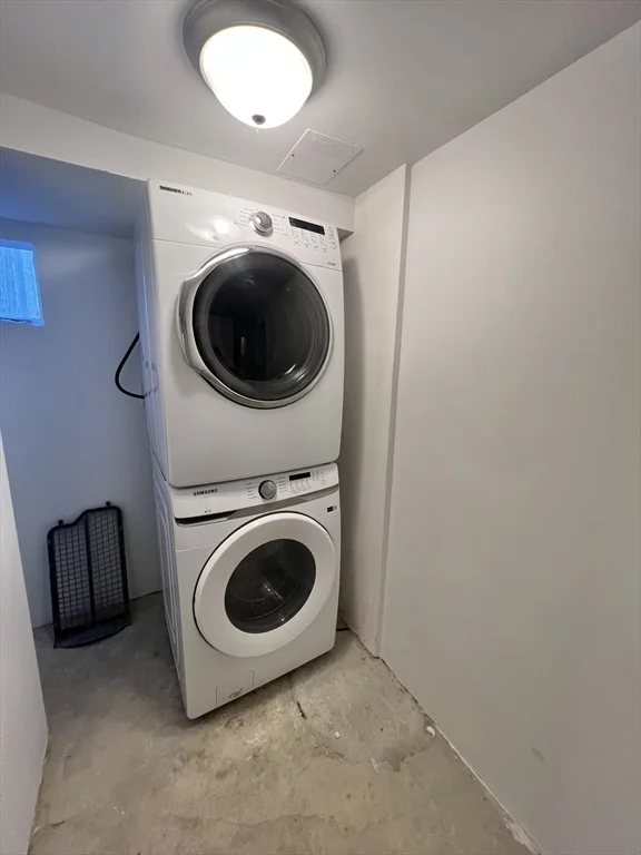 2 bed, 1 bath apartment for rent at 20 Wells Ave Unit 1, Watertown — photo 22 of 27