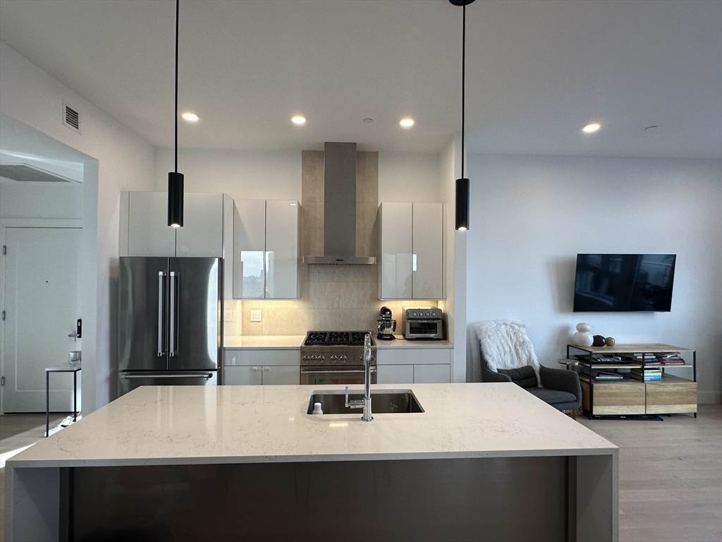 2 bed, 2 bath apartment for rent at 20 West Fifth St Unit 6C, South Boston — photo 4 of 15