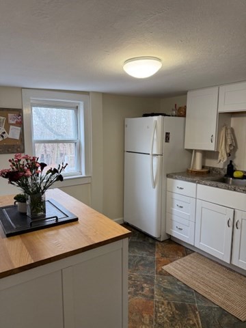 1 bed, 1 bath apartment for rent at 20 West Unit 3, Ayer — photo 2 of 10