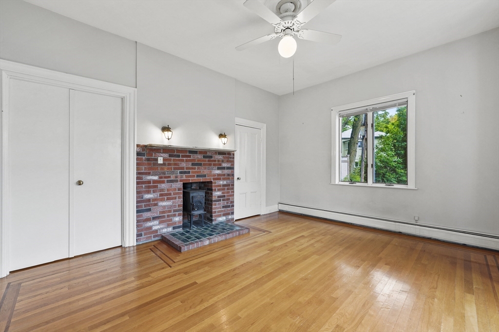2 bed, 1 bath apartment for rent at 20 Willow St Unit 1, Newton — photo 11 of 12
