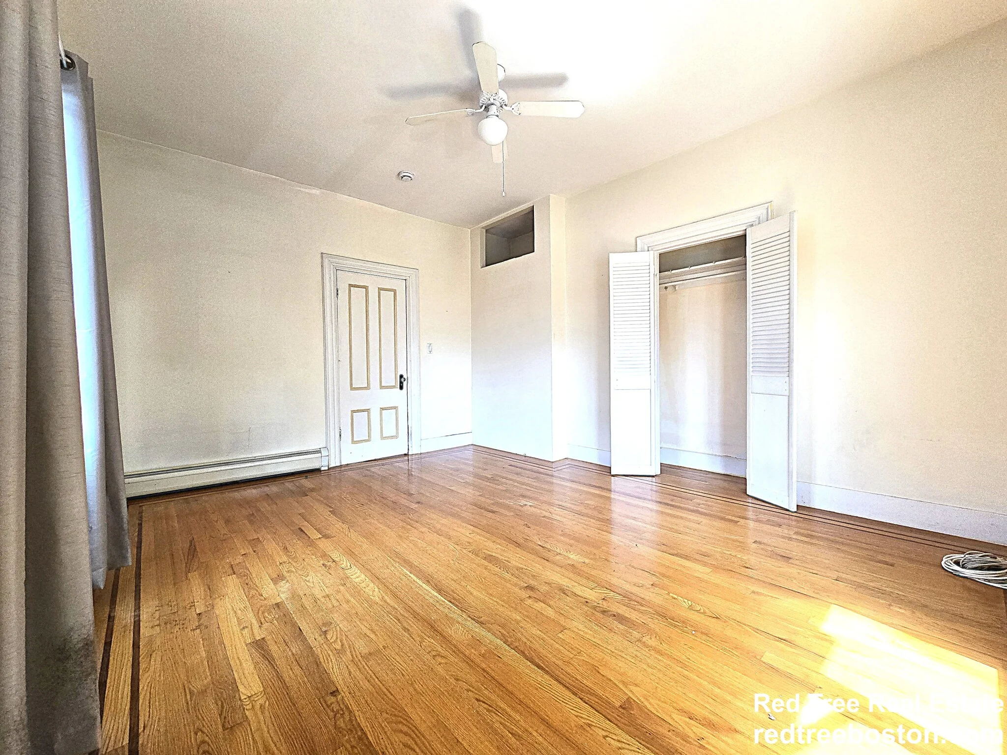 2 bed, 1 bath apartment for rent at 20 Willow St Unit 2, Newton Centre — photo 6 of 10