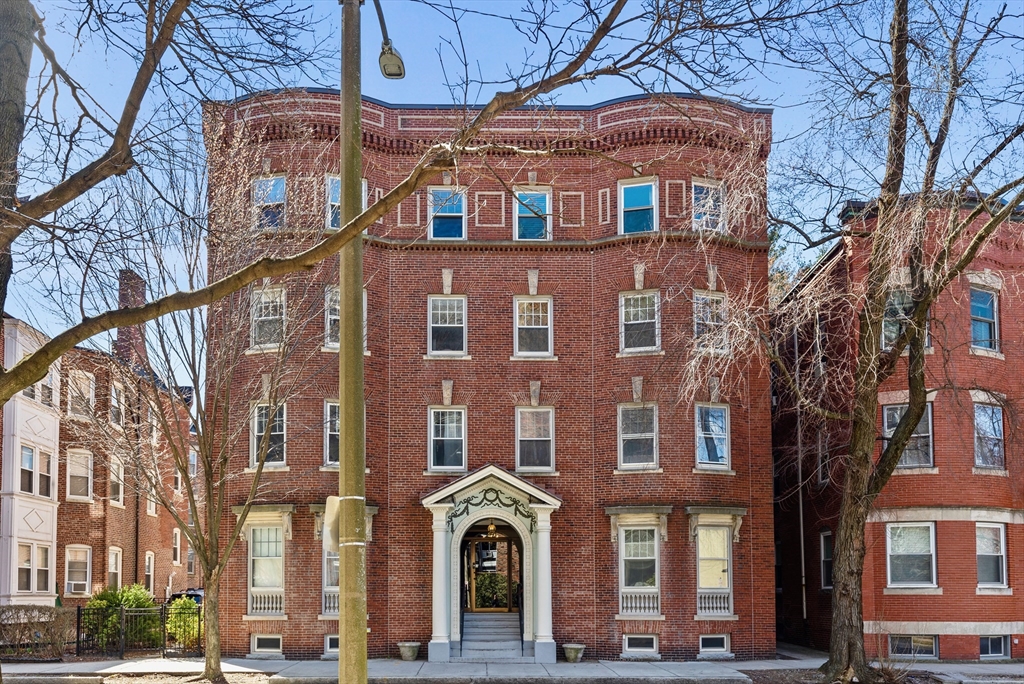 3 bed, 2 bath apartment for rent at 20 Winchester St Unit 8, Brookline — photo 20 of 22