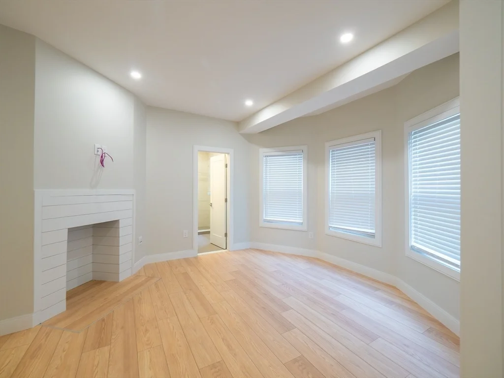 1 bed, 1 bath apartment for rent at 20 Winslow Rd Unit 1, Coolidge Corner — photo 4 of 11