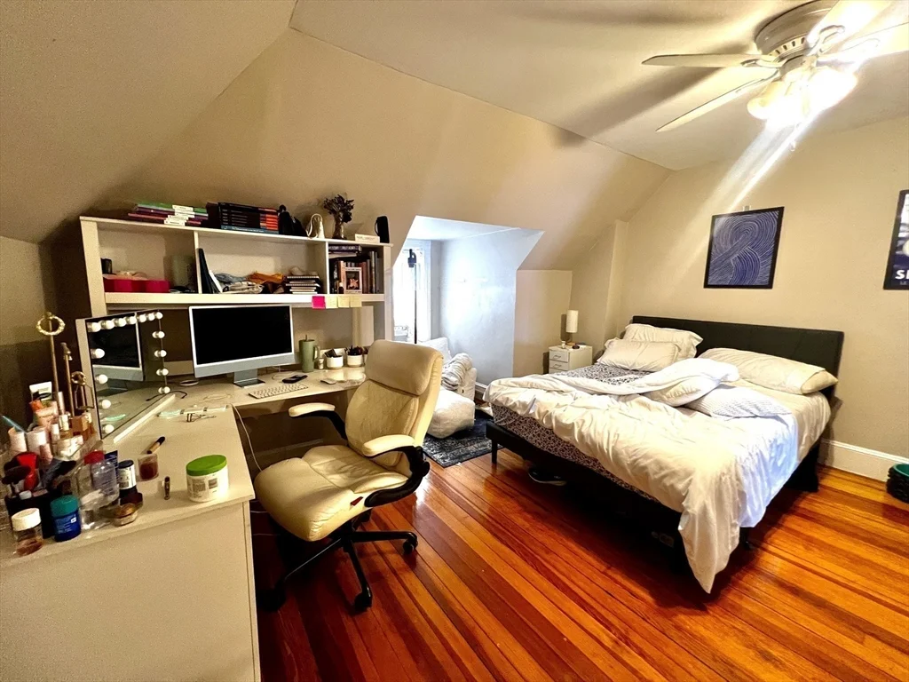 3 bed, 1 bath apartment for rent at 20 Winslow Rd Unit 2, North Brookline — photo 11 of 13