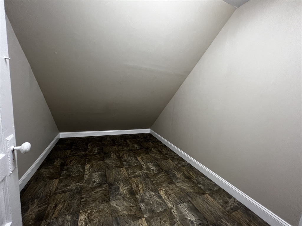 3 bed, 1 bath apartment for rent at 20 Winslow Rd Unit 2M, North Brookline — photo 10 of 12