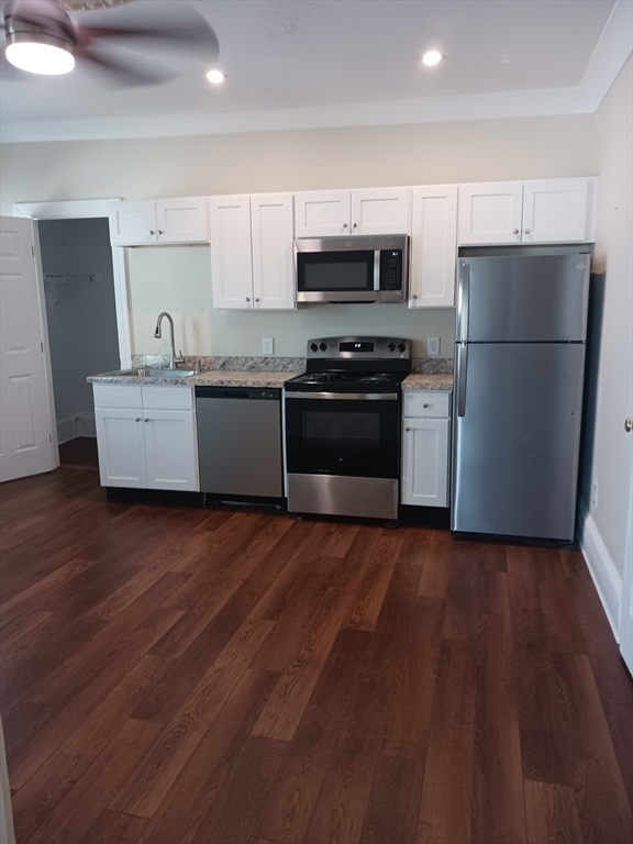 1 bed, 1 bath apartment for rent at 20 Winslow St Unit 4, Plymouth — photo 5 of 8