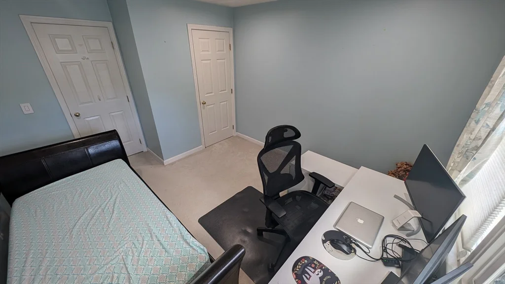 3 bed, 2 bath apartment for rent at 20 Winterberry Way, Bedford — photo 28 of 41