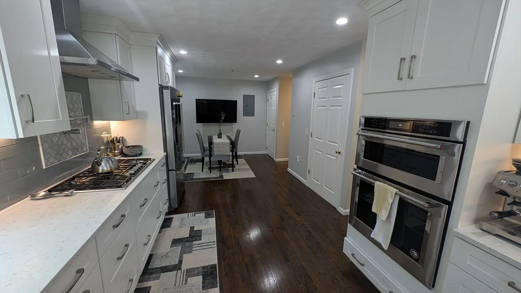 3 bed, 2 bath apartment for rent at 20 Winterberry Way, Bedford — photo 18 of 41