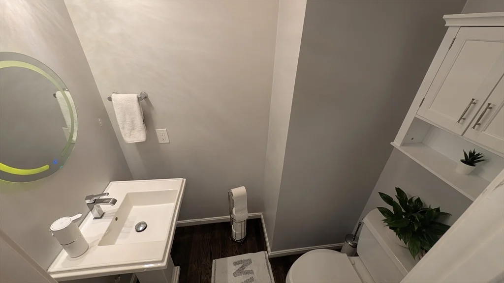3 bed, 2 bath apartment for rent at 20 Winterberry Way, Bedford — photo 21 of 41