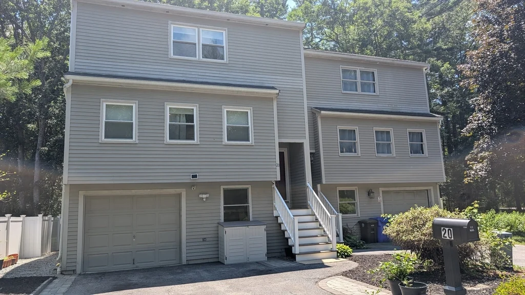 3 bed, 2 bath apartment for rent at 20 Winterberry Way, Bedford — photo 1 of 41