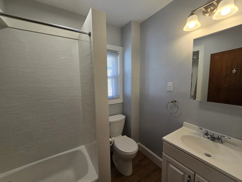 2 bed, 1 bath apartment for rent at 20 Winthrop Park Unit 20, Quincy — photo 16 of 22