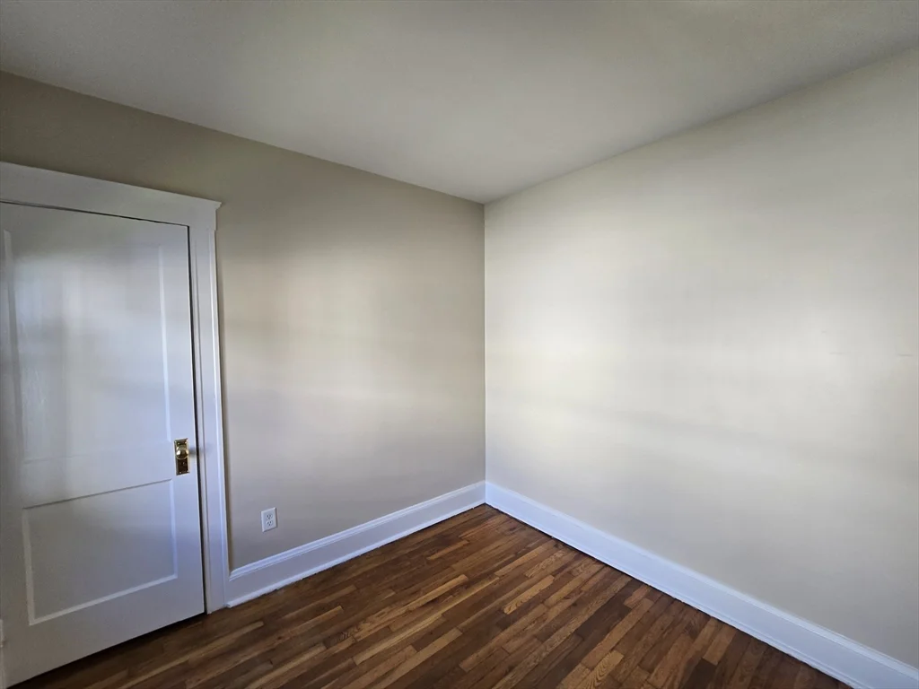 2 bed, 1 bath apartment for rent at 20 Winthrop Park Unit 20, Quincy — photo 11 of 22