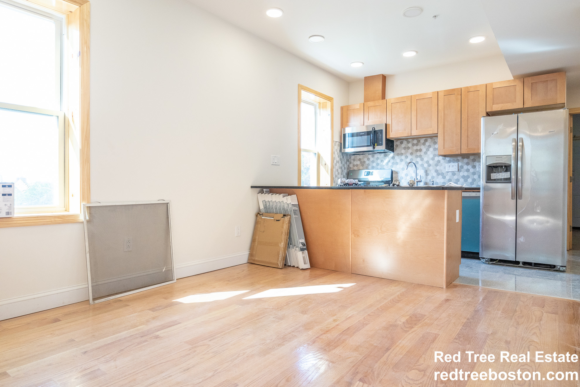 4 bed, 2 bath apartment for rent at 20 Winthrop St Unit 3, Roxbury — photo 2 of 11
