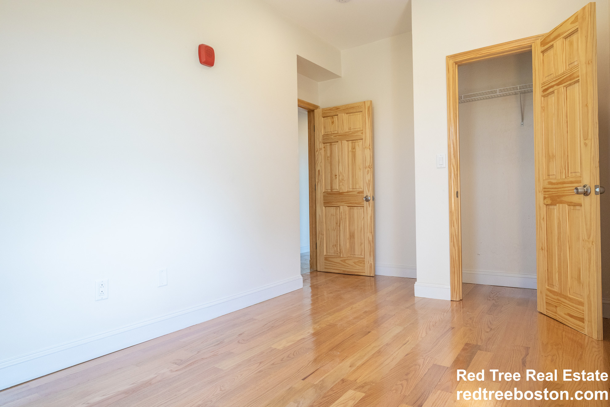 4 bed, 2 bath apartment for rent at 20 Winthrop St Unit 3, Roxbury — photo 5 of 11