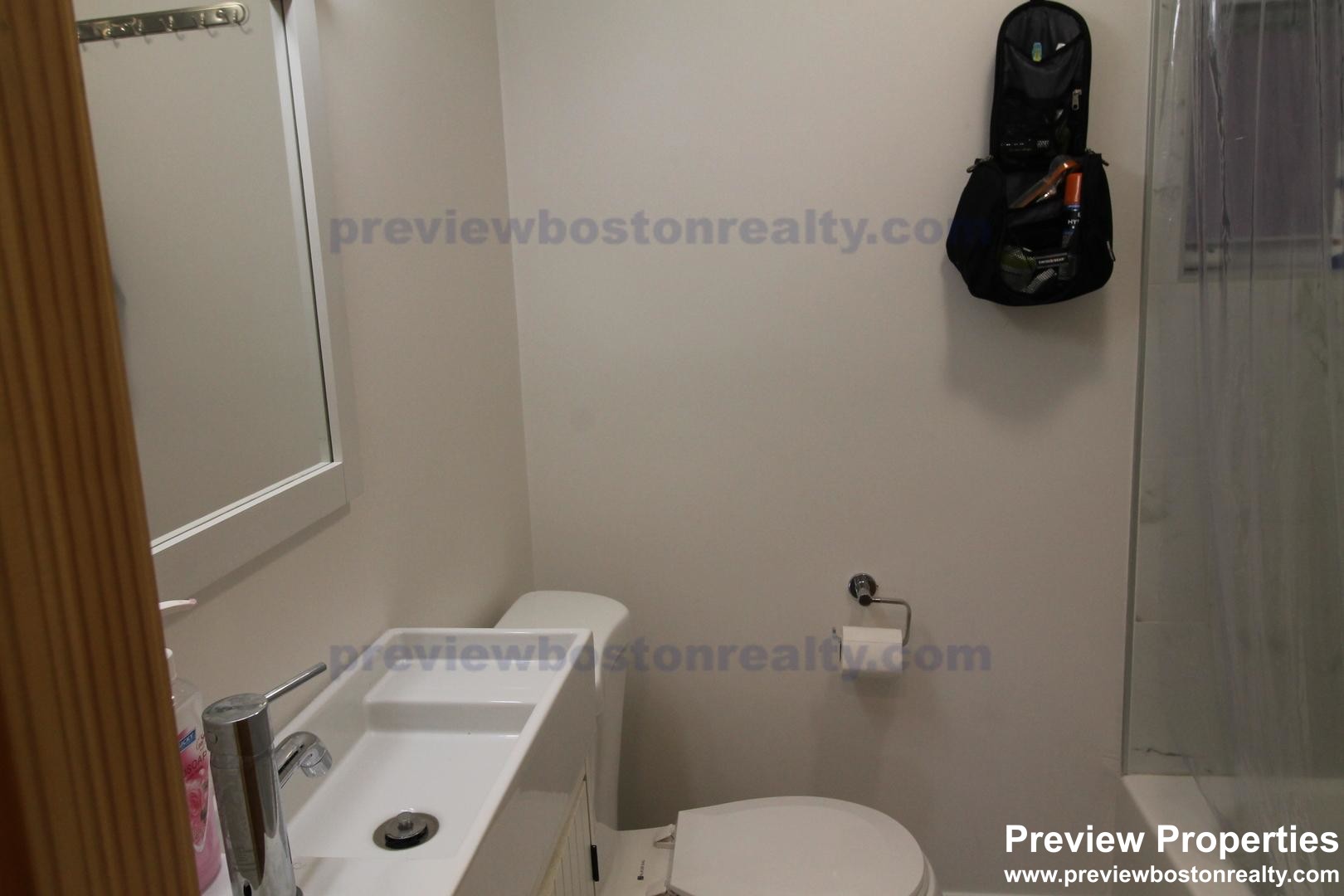 4 bed, 2 bath apartment for rent at 20 Winthrop St Unit 3P, Roxbury — photo 4 of 7