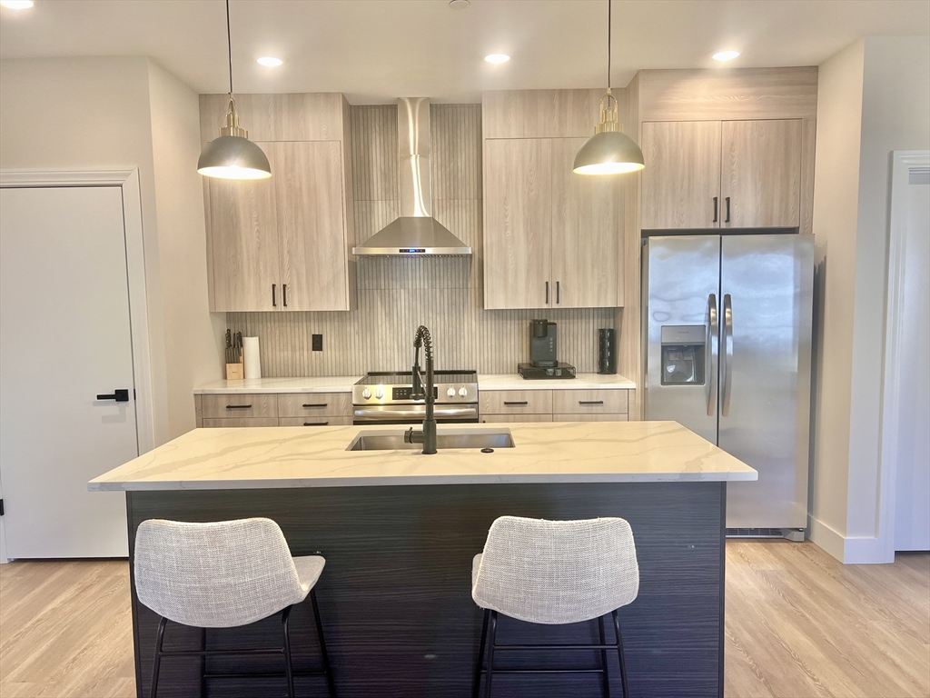 2 bed, 2 bath apartment for rent at 20 Woburn St Unit 201, Reading — photo 9 of 13