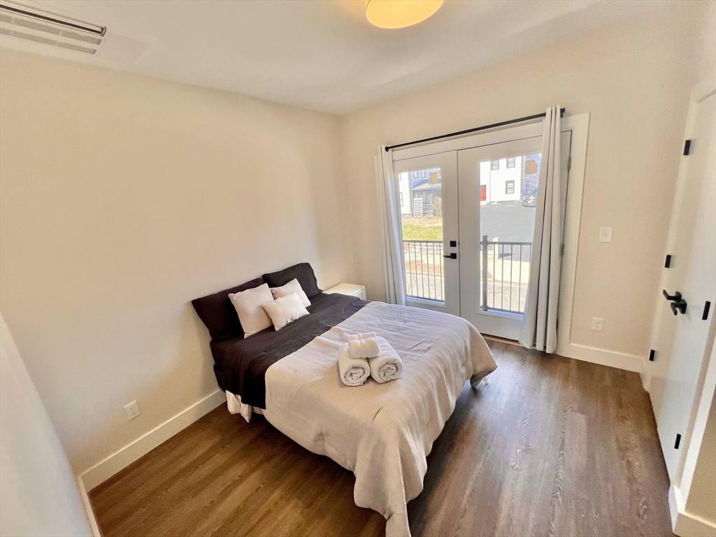 2 bed, 2 bath apartment for rent at 20 Woburn St Unit 201, Reading — photo 1 of 13