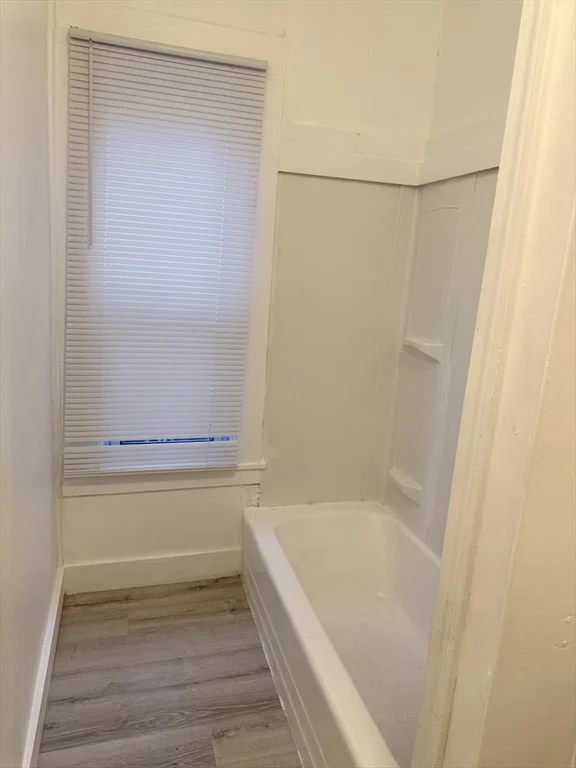 3 bed, 1 bath apartment for rent at 20 Woodbine St Unit 1, Worcester — photo 11 of 13
