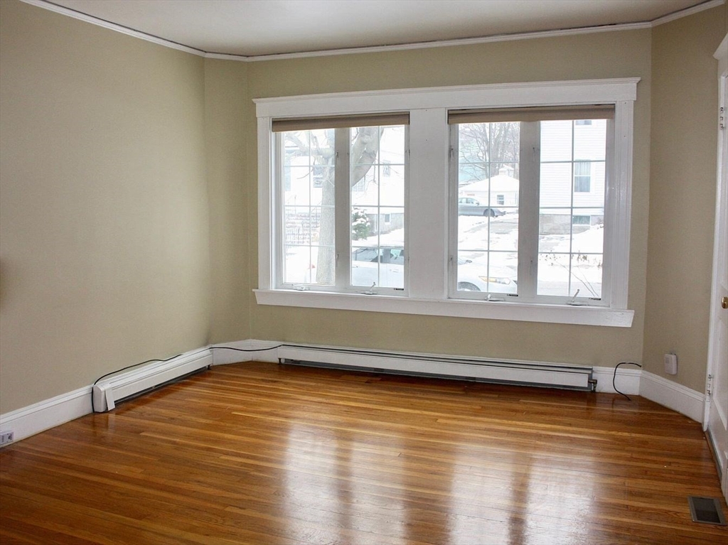 2 bed, 1 bath apartment for rent at 20 Woodward Ave Unit 1, Quincy Center — photo 2 of 20