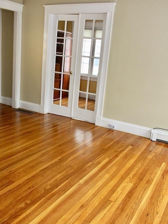 2 bed, 1 bath apartment for rent at 20 Woodward Ave Unit 1, Quincy Center — photo 5 of 20