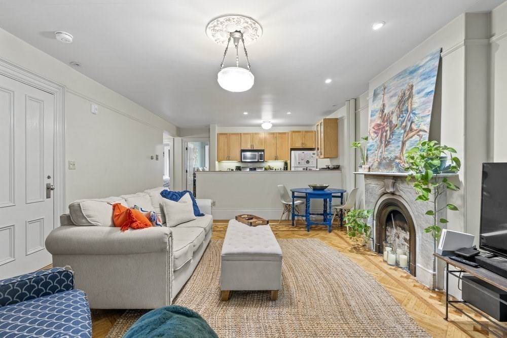 2 bed, 1 bath apartment for rent at 20 Worcester Sq Unit 1, South End — photo 2 of 18