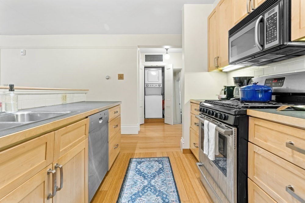 2 bed, 1 bath apartment for rent at 20 Worcester Sq Unit 1, South End — photo 8 of 18