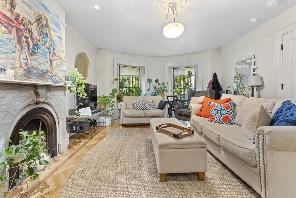 2 bed, 1 bath apartment for rent at 20 Worcester Sq Unit 1, South End — photo 4 of 18