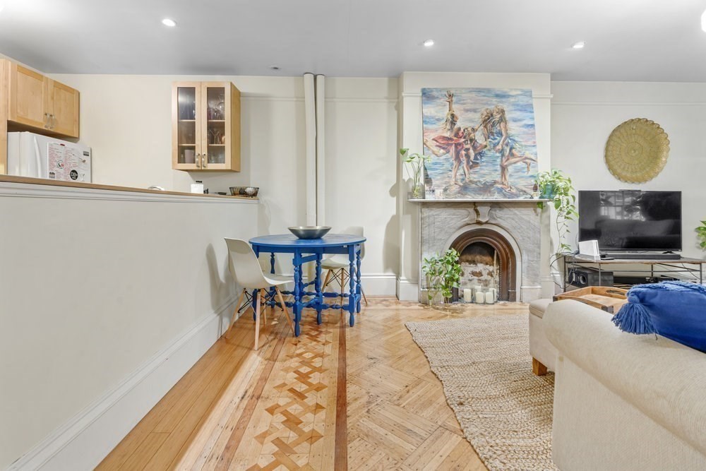 2 bed, 1 bath apartment for rent at 20 Worcester Sq Unit 1, South End — photo 5 of 18