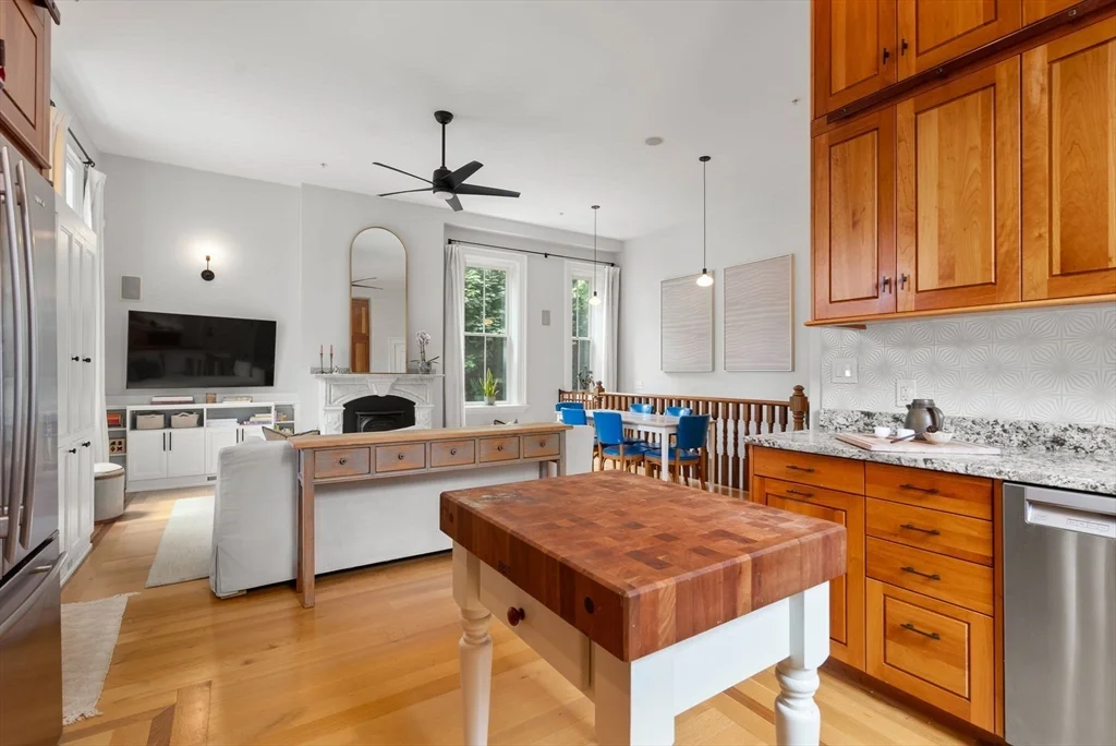 3 bed, 2 bath apartment for rent at 200 Amory St Unit 1, Jamaica Plain — photo 8 of 23