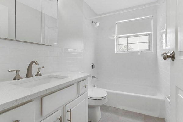 2 bed, 1 bath apartment for rent at 200 Bedford Rd Unit 9E, Woburn — photo 8 of 13