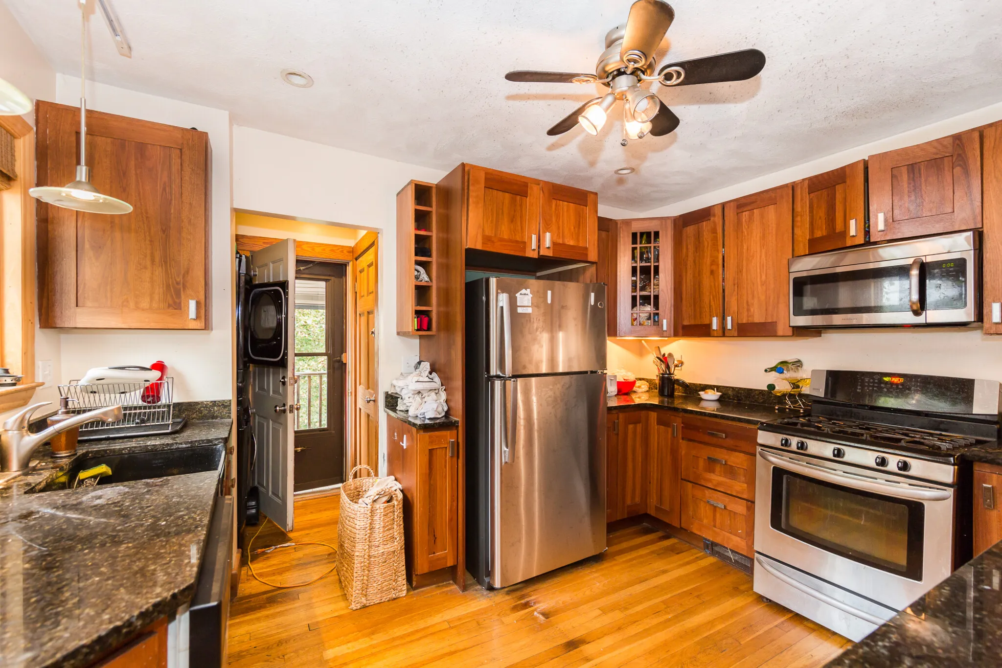 6 bed, 2 bath apartment for rent at 200 Calumet St Unit 2, Mission Hill — photo 12 of 19
