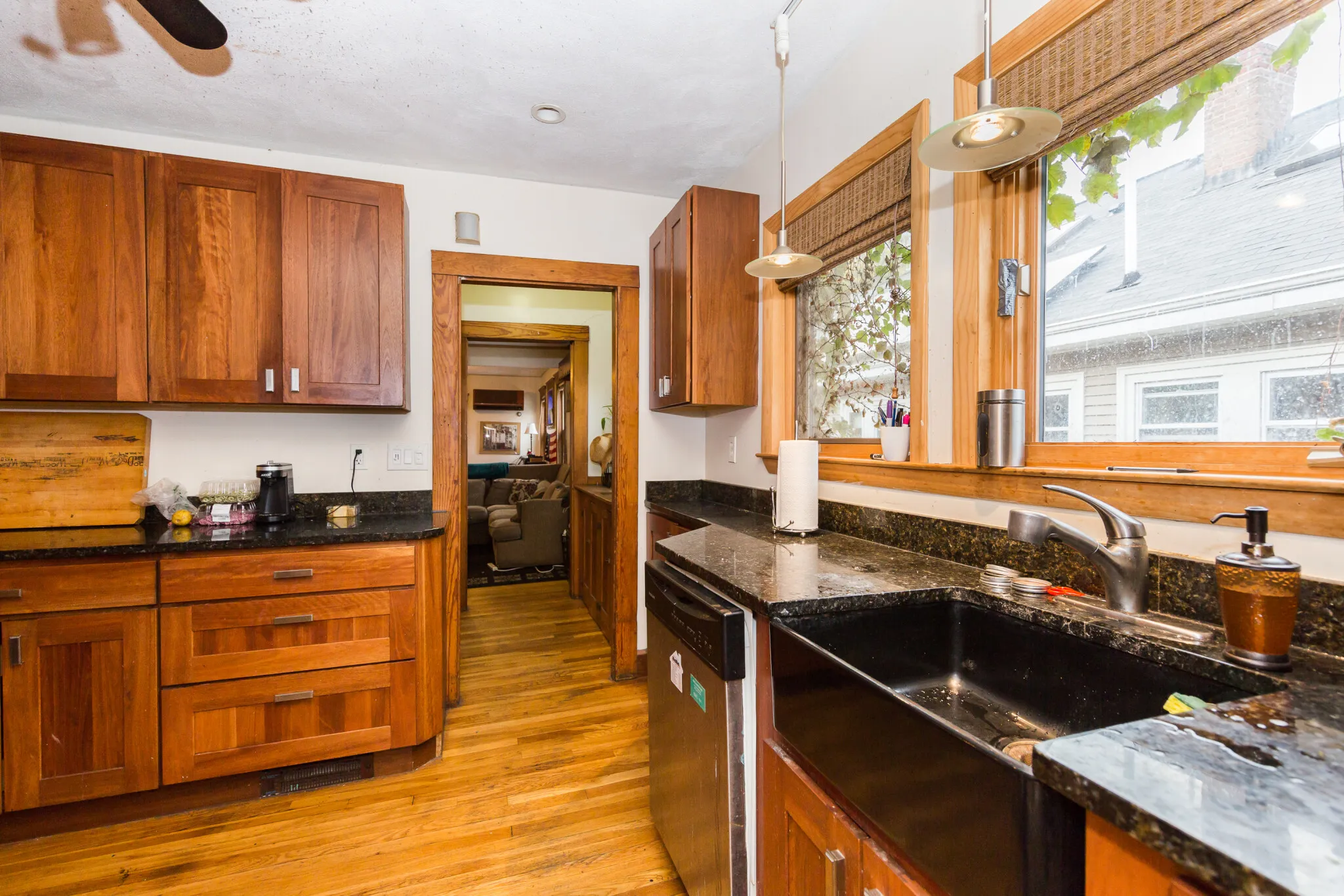 6 bed, 2 bath apartment for rent at 200 Calumet St Unit 2, Mission Hill — photo 11 of 19